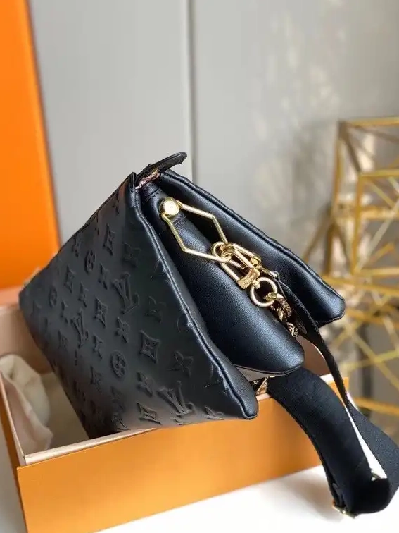 LOUIS PM VUITTON COUSSIN 0617